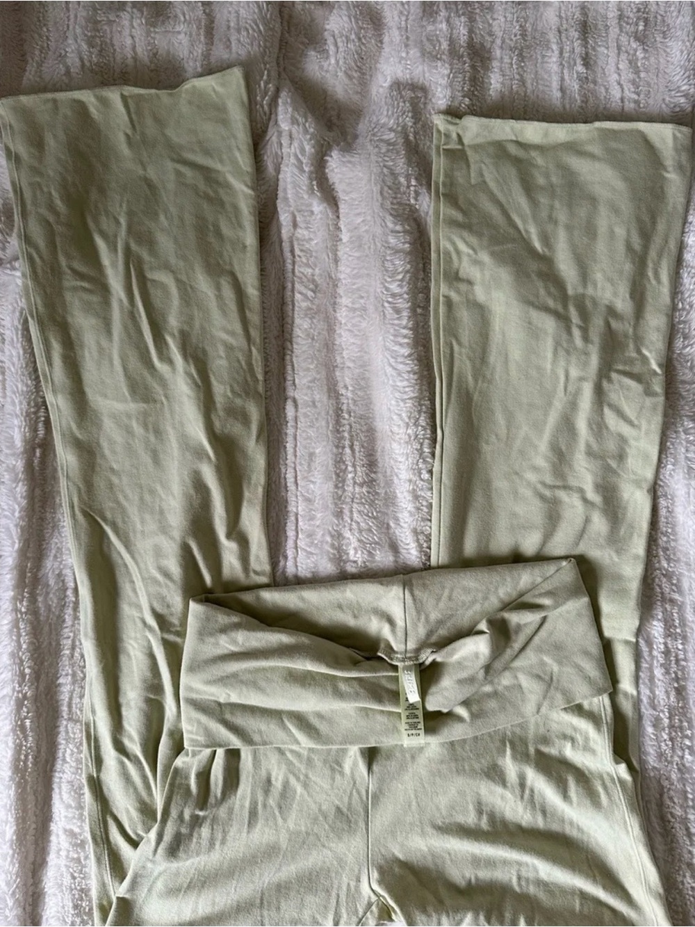 SKIMS Fold-Over Waist Wide Leg Pants - Pastel Green